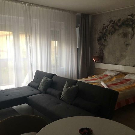Hunyadi Apartman Szekszárd Exterior foto